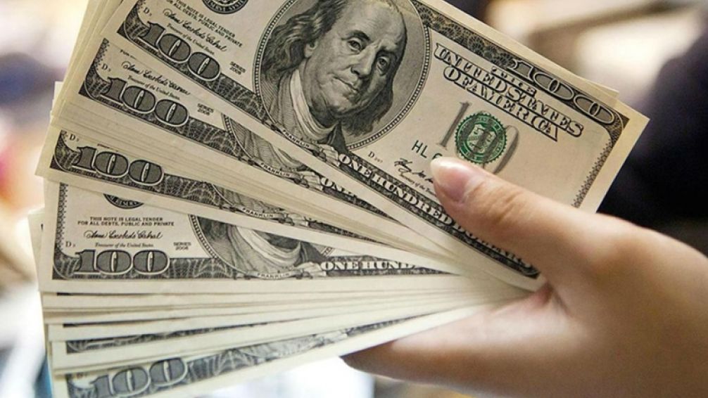 El Banco Central fijó el tipo de cambio oficial a $350 hasta las elecciones de octubre