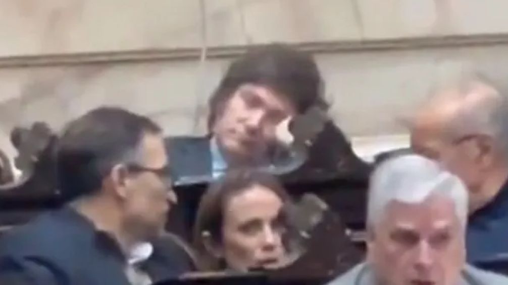 Fernando Iglesias chicaneó a Javier Milei por su "siesta" en el Congreso