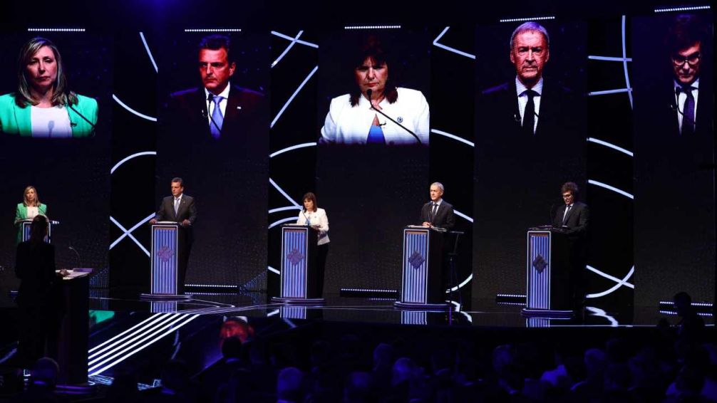 Tensos cruces sobre el final del debate 2023