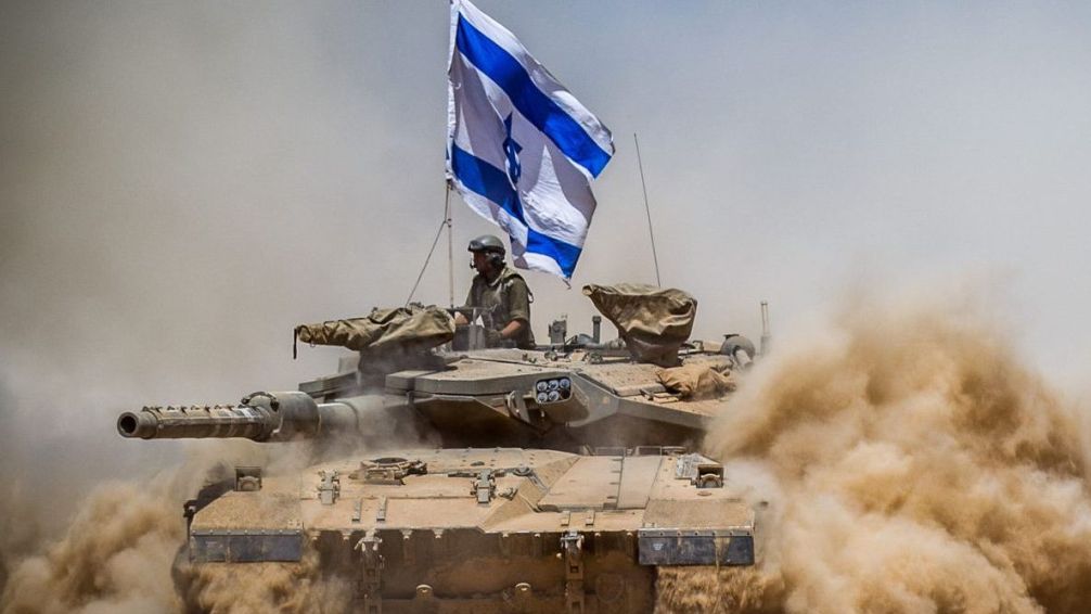 Israel rodea la ciudad de Gaza con tanques y tropas mientras Hamas se prepara para una batalla urbana