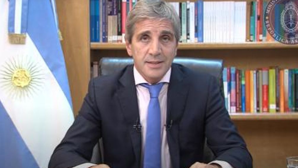Devaluación, quita de subsidios y aumento de planes: Las diez medidas del "paquete de urgencia" económico de Luis Caputo