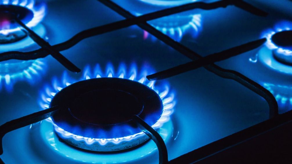 Tras las medidas económicas, el gobierno convocó a audiencia pública para actualizar mensualmente la tarifa de gas
