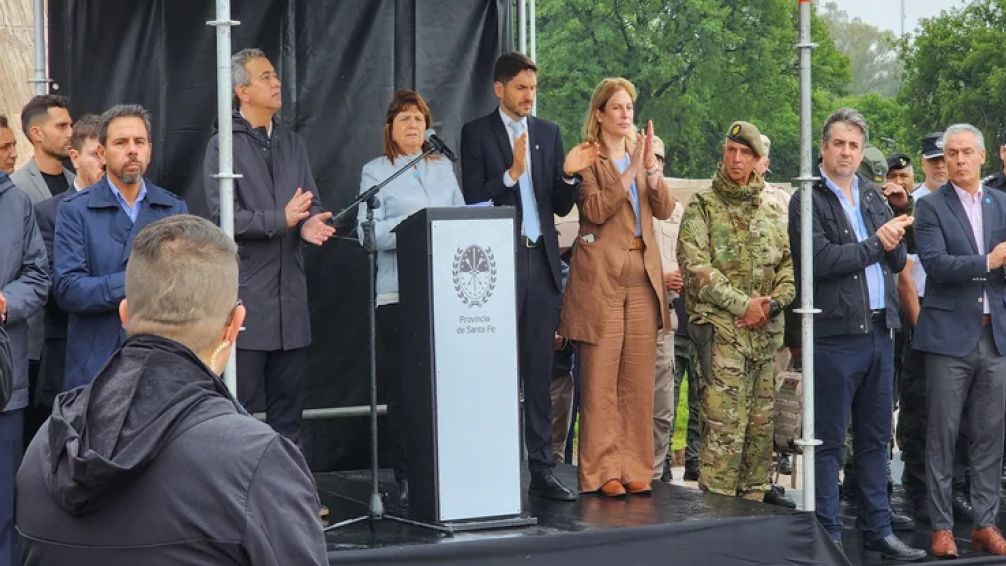 "El país contra la narcocriminalidad": Bullrich, Pullaro y Javkin lanzaron el plan Bandera para la seguridad en Rosario