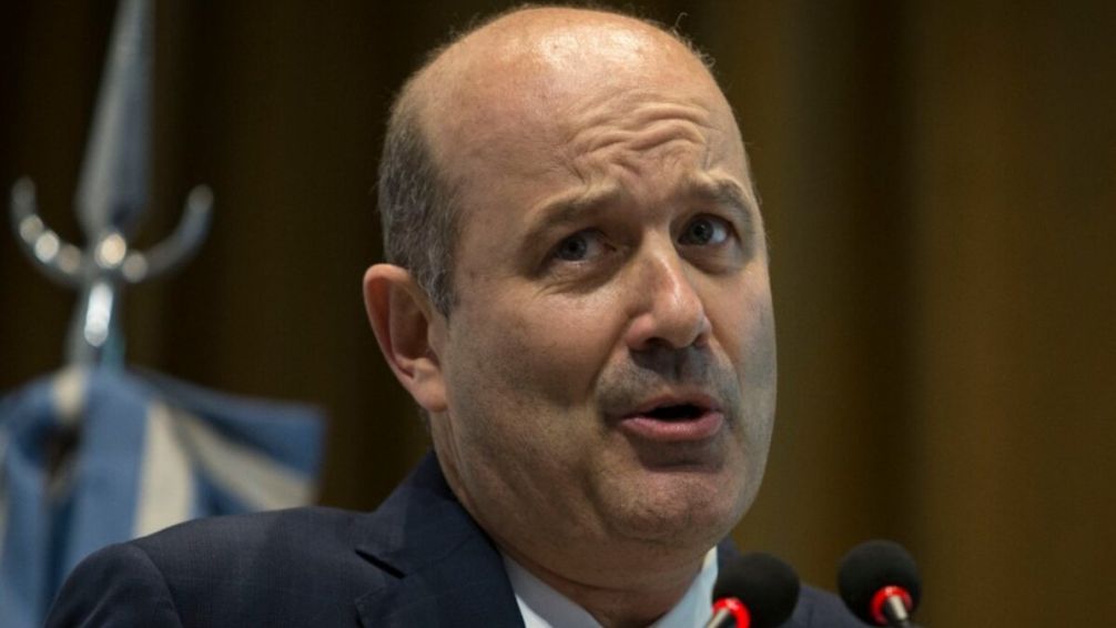Sturzenegger sobre el mega DNU: "La forma en la que está hecho es la que permite la Constitución y punto"