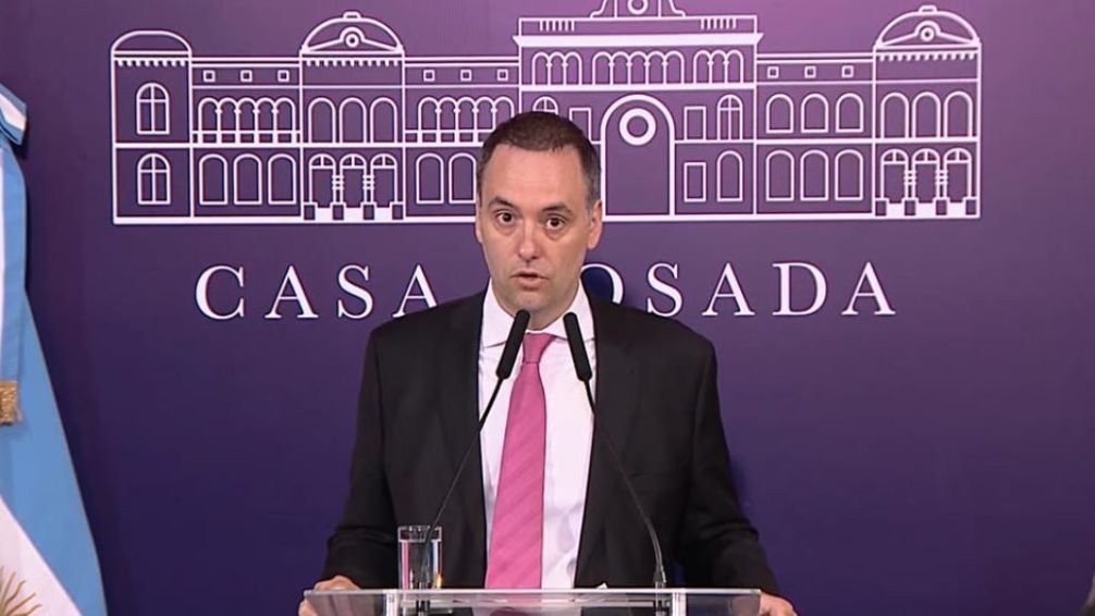 El Gobierno recibirá al FMI para "renegociar el acuerdo virtualmente caído"
