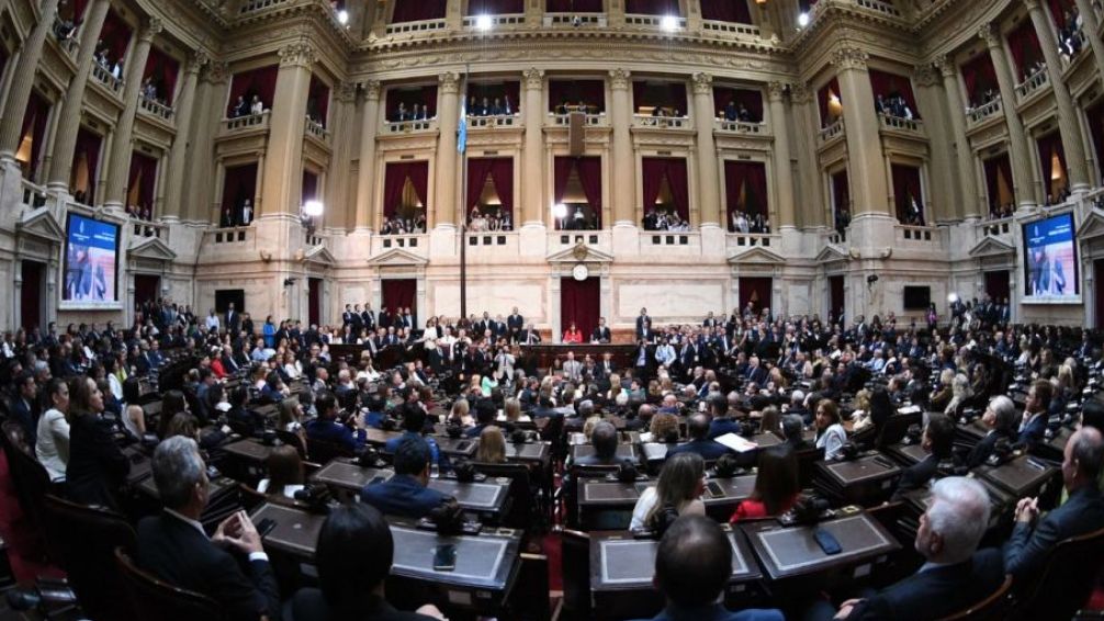 Milei se reunirá con Villarruel y senadores de La Libertad Avanza para presionar por la "Ley Ómnibus"