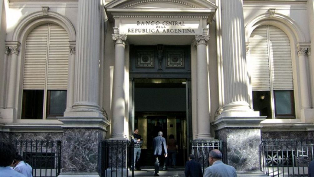 El Gobierno toma US$3200 millones del Banco Central a fin de pagar vencimientos de deuda