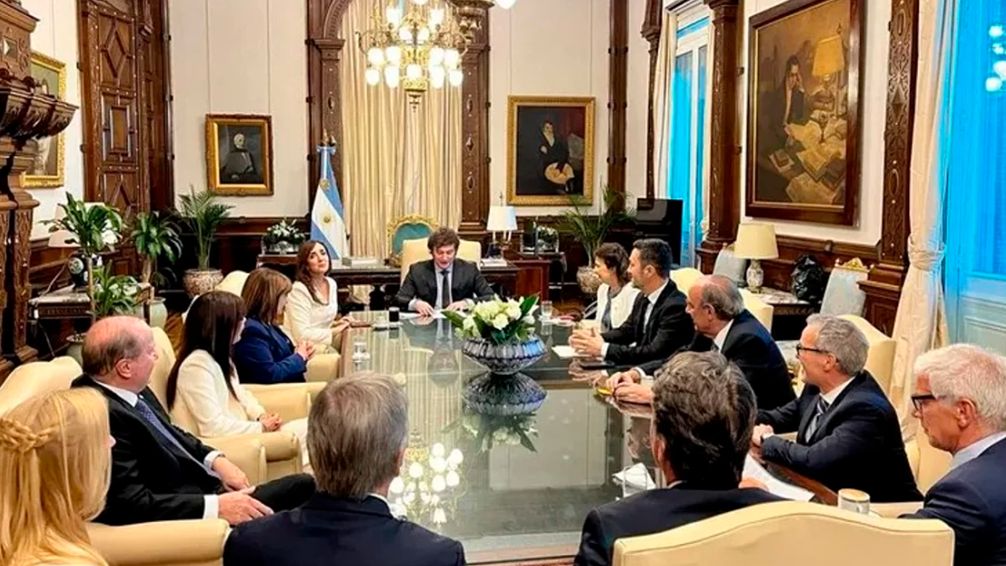 Ley Ómnibus: Sin Caputo ni Posse, el gobierno de Milei confirmó a los ministros que asistirán a Diputados