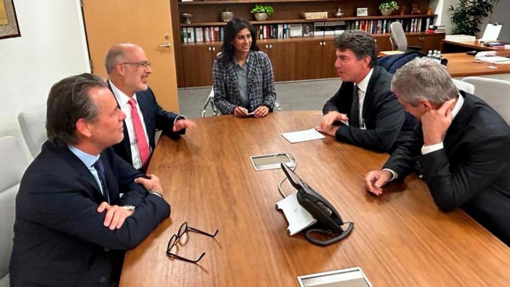 Desde el Gobierno aseguraron que la reunión con el equipo técnico del FMI "fue positiva" 