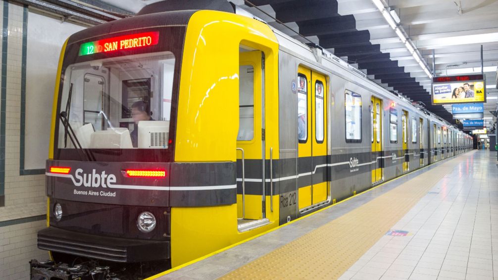 Metrodelegados liberan molinetes en la línea A de subtes tras despido de un trabajador 