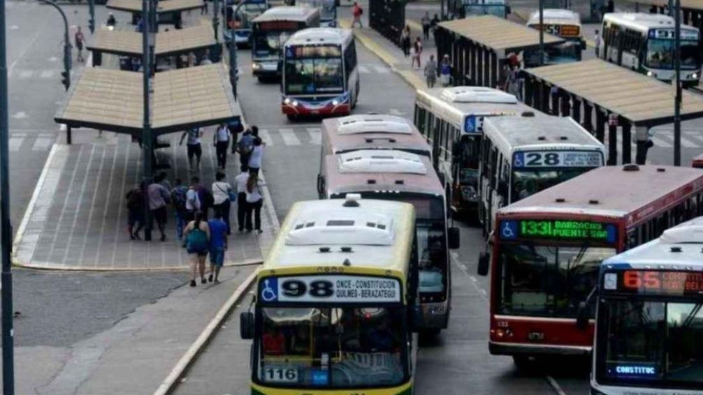 Transporte propone aumentos de hasta 251% desde febrero