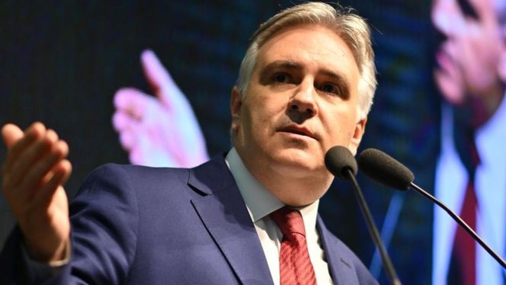 Ley Ómnibus: Llaryora cambia su postura y pide aprobar el proyecto