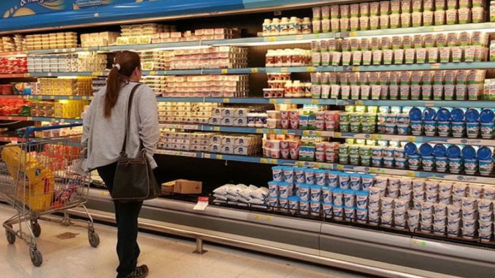 La inflación sigue alta, pero da señales de retroceso