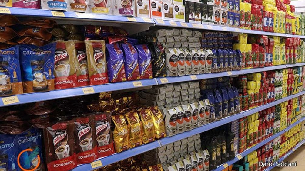 En febrero se agudizó la crisis con una nueva caída del consumo en supermercados y autoservicios