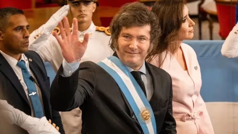 Milei vuelve a la carga con el texto completo de la ley Ómnibus