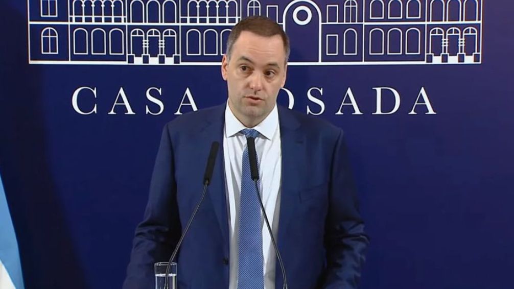 Adorni anunció que el Gobierno descontará el día a las empleadas públicas que no trabajen por el Día de la Mujer