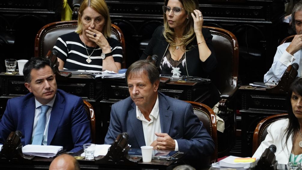 Crisis en La Libertad Avanza: Diputados se reúnen para correr a Oscar Zago de la jefatura de bloque
