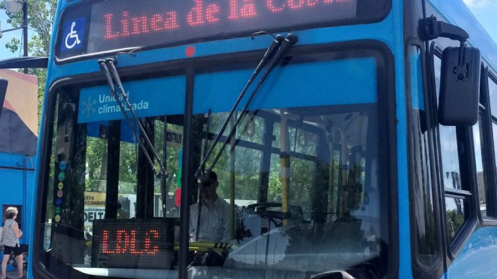 Rosario: paro de colectivos y taxis tras una nueva ola de ataques 