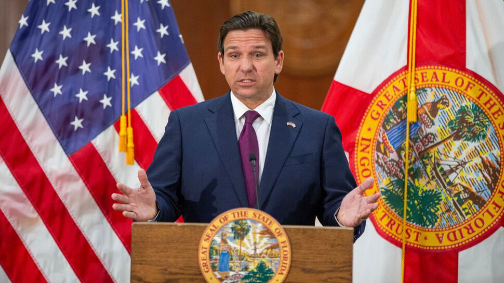 Controversia en Florida: el gobernador Ron DeSantis firma ley que prohíbe uso de redes sociales a menores de 14 años