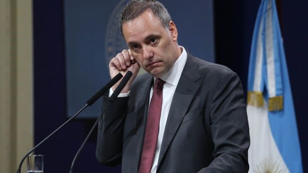 Despidos en el Estado: Adorni desmintió a Milei y afirmó que serán renovados 55 mil de los 70 mil contratos