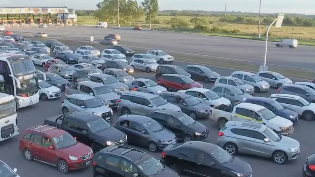 Éxodo turístico por Semana Santa: demoras en rutas y aeropuertos