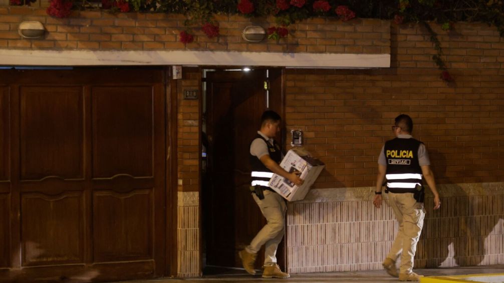 Allanan la casa de Boluarte en investigación por presunto enriquecimiento ilícito