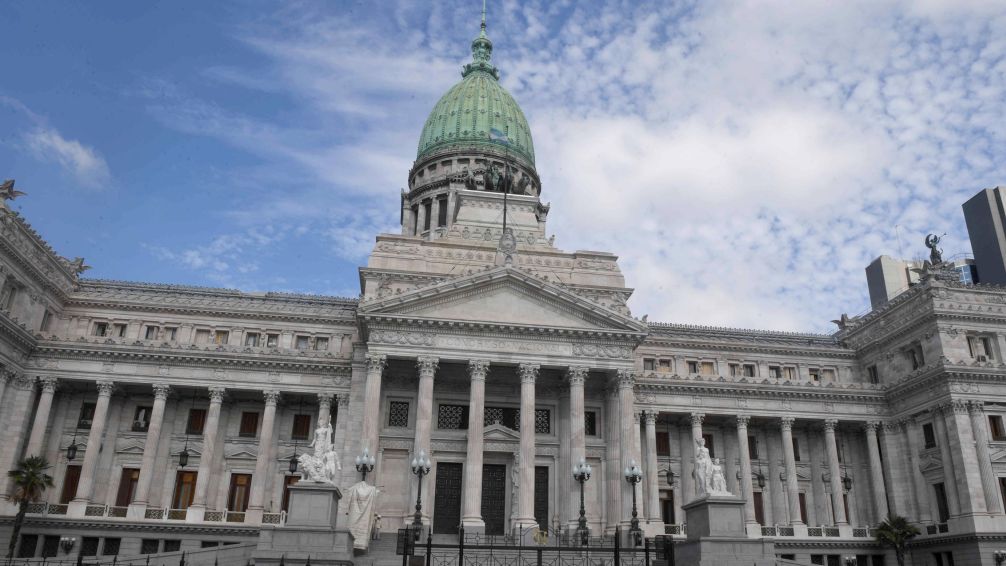 El Gobierno vuelve a la carga en el Congreso con una nueva Ley Bases