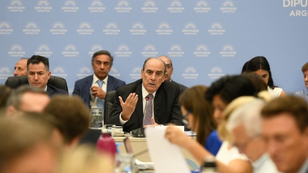 Ley Ómnibus: El gobierno se mantiene "abierto" en busca de acuerdos y anticipa el envío al Congreso "esta semana"