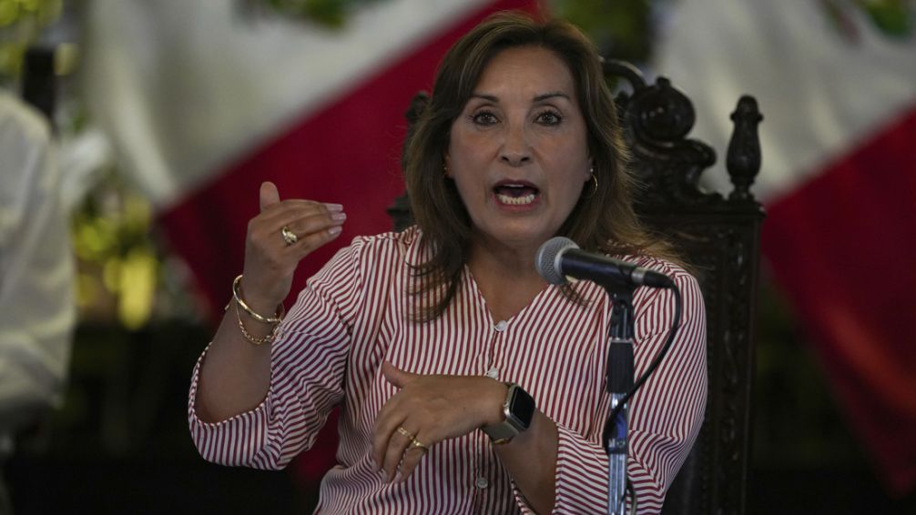 Fiscalía peruana amplía investigación contra Boluarte por el 'Rolexgate'
