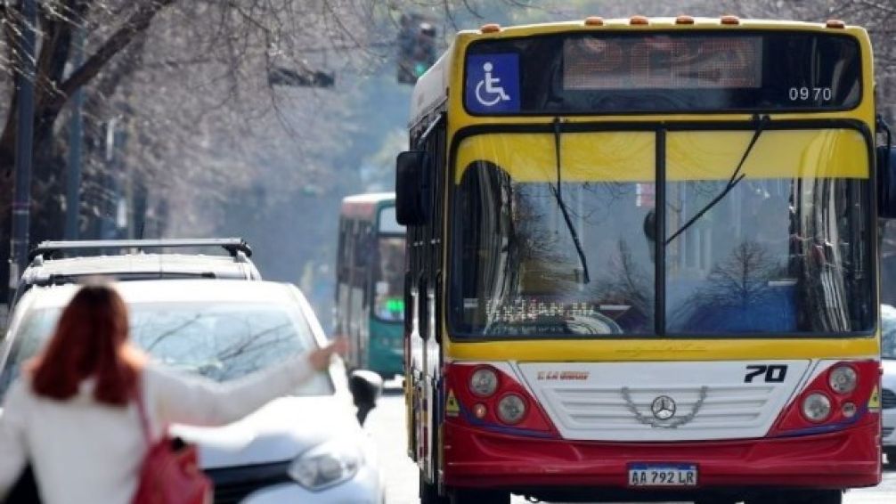 Paro de colectivos: ¿Cuál es la cifra que exigen los choferes para levantarlo?