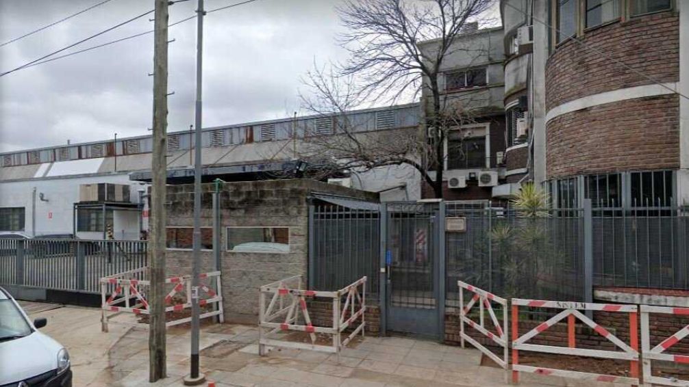 Los trabajadores de TSU Cosméticos denuncian que los dueños de la empresa están vaciando la fábrica