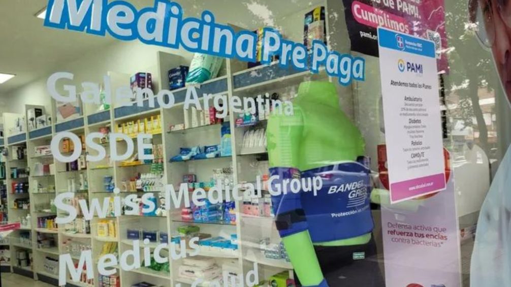 El Gobierno insiste en que las prepagas devuelvan el dinero y considera que la decisión de la jueza "es un delirio"