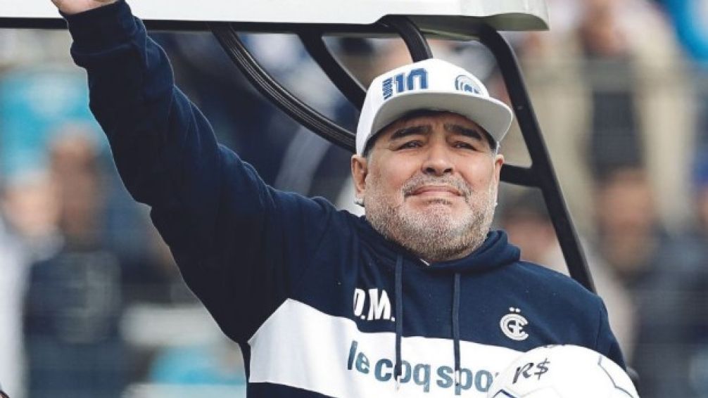 Piden trasladar el cuerpo de Diego Maradona hasta el mausoleo en su honor
