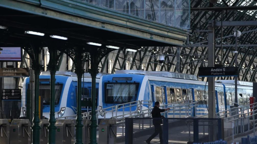 Los gremios del transporte anunciaron que el próximo lunes realizarán asambleas y no habrá paro