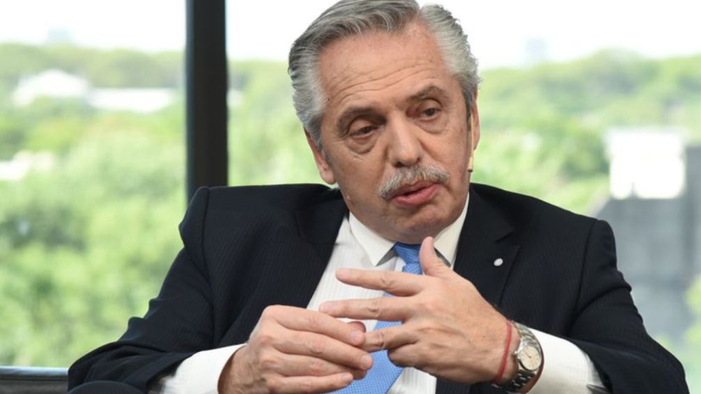 Notificaron a Alberto Fernández y deberá designar un abogado defensor en la Causa Seguros