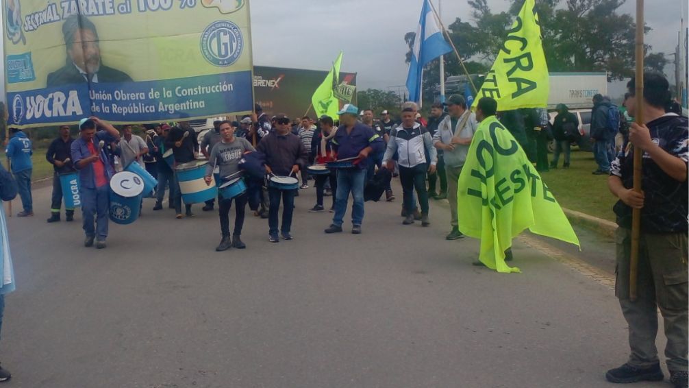 Trabajadores de Atucha 1 y 2 se movilizaron por los despidos masivos