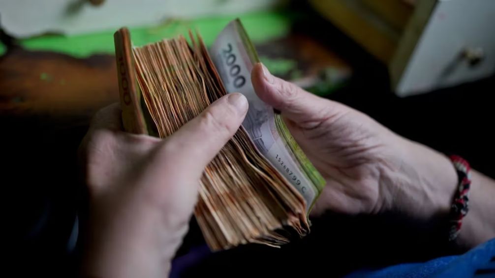 Los salarios aumentaron un 10,3% en marzo: quedaron por debajo de la inflación