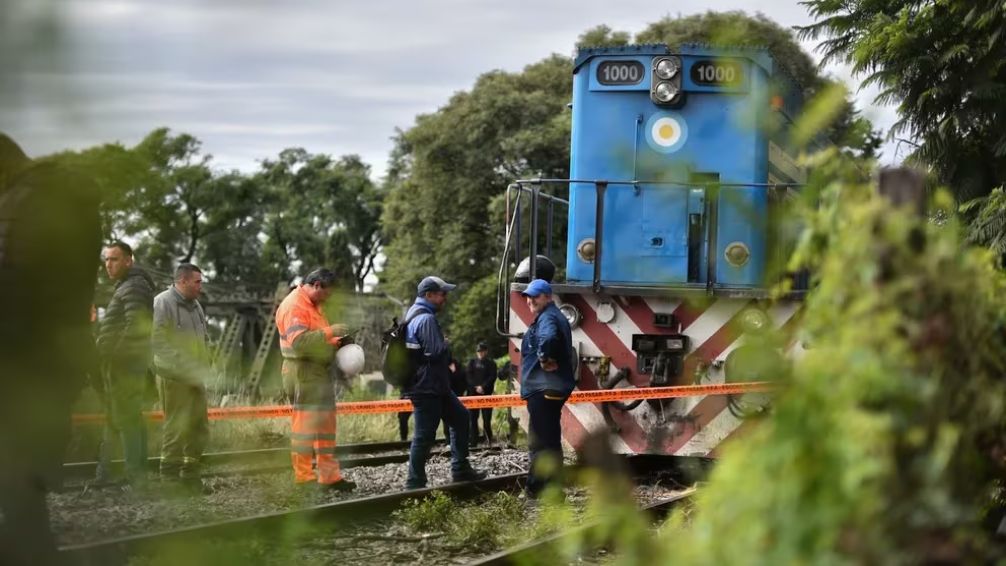 "Control, chocamos acá, había un tren": el audio del conductor de la línea San Martín tras el impacto en Palermo