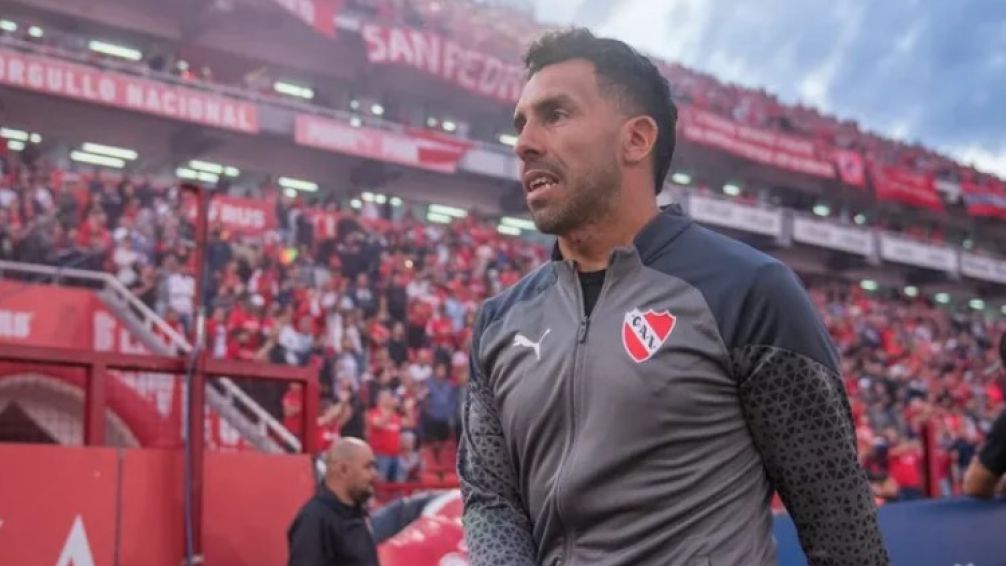 Renunció Carlos Tevez y dejó vacante el puesto de DT en Independiente