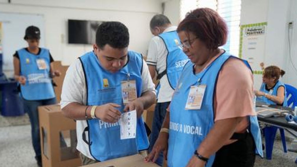 Dominicana vota 2024: ya abrieron las urnas para elegir presidente