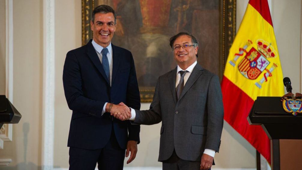 Petro se mete en la pelea entre Sánchez y Milei y califica de 'bárbaros' los dichos del libertario