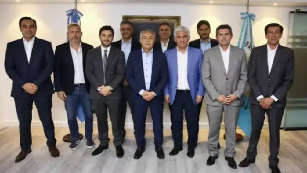 Cumbre. Los mandatarios de Juntos por el Cambio buscarán cerrar filas a favor del proyecto.