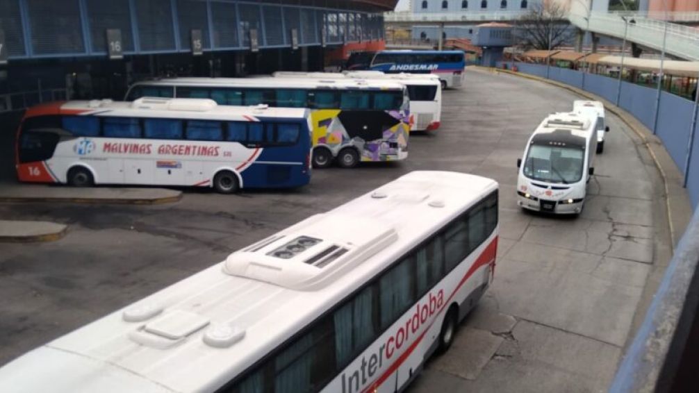 Paro de Colectivos en Córdoba: AIOTA Extiende la Medida hasta el Lunes, Acumulando 72 Horas de Conflicto Salarial