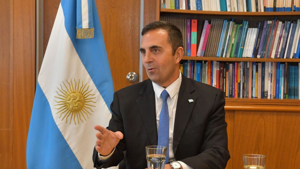 Julio Cordero: 'el trabajador conserva todos los derechos laborales plenos y absolutos'