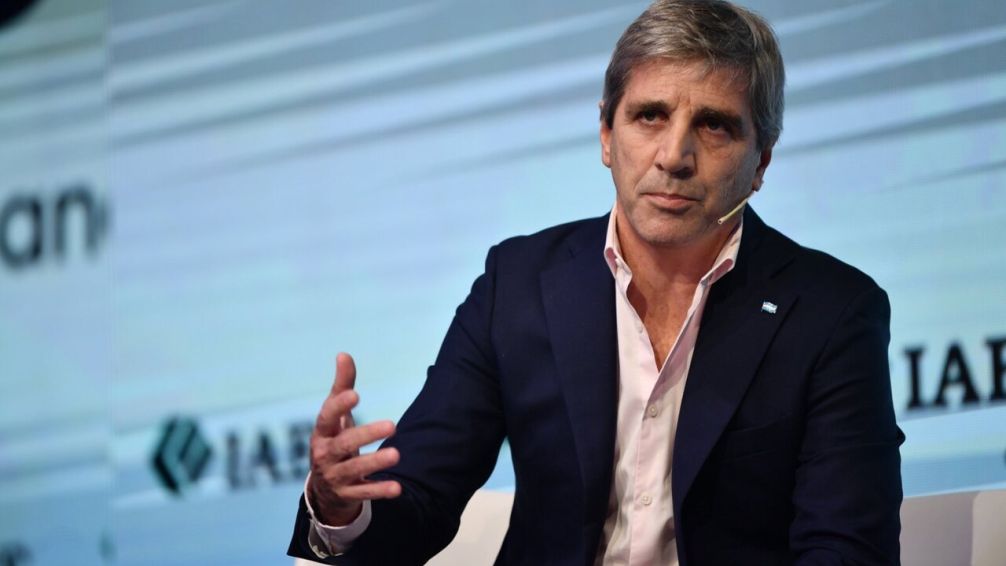 ?Próximamente streaming del Ministerio de Economía?, reza el escueto anuncio que hizo Luis Caputo
