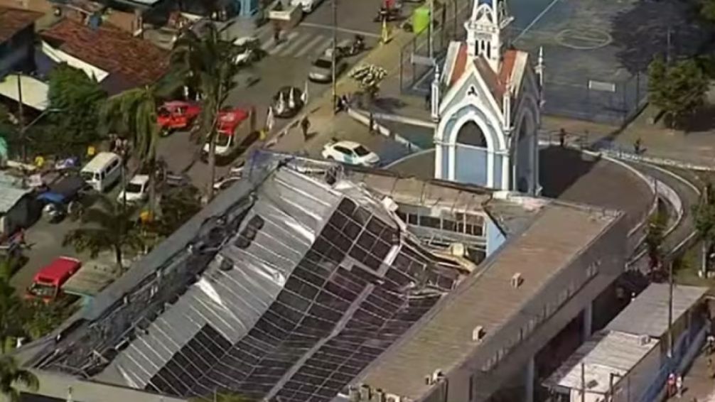 Dos muertos y decenas de heridos tras el colapso del techo de una iglesia en Brasil