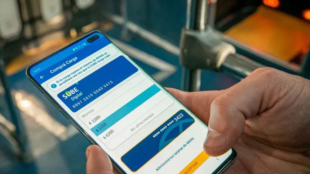 Bancos y billeteras virtuales avanzan con el plan para que el transporte público se pueda pagar con tarjeta