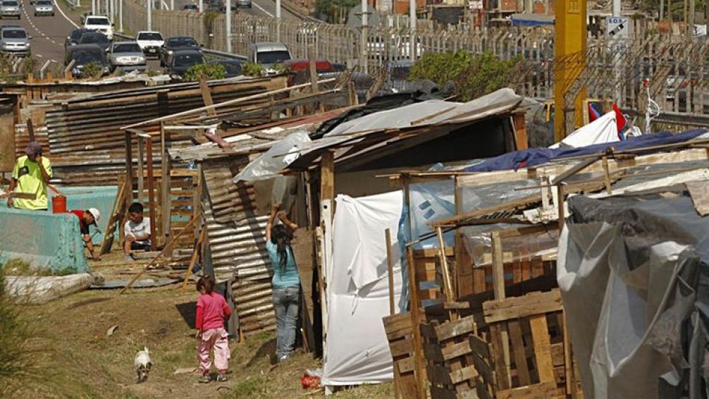 Conurbano en llamas: dos tercios de las personas no llegan a fin de mes