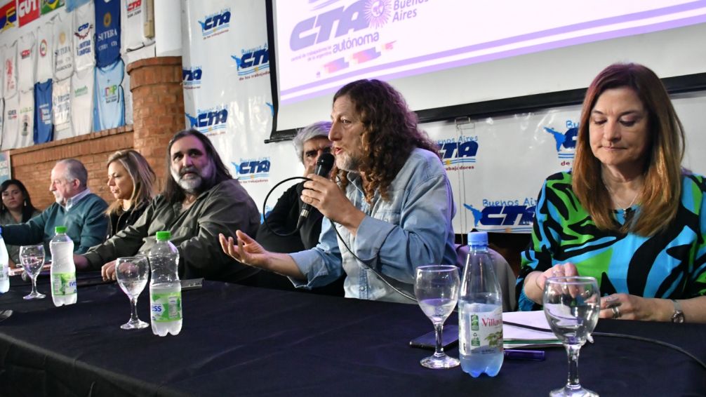 Luego de 15 años se une la CTA para enfrentar a Milei