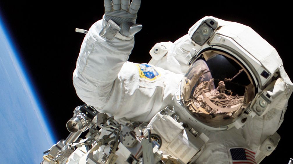 Pierre Cardin: Una alianza entre la alta costura y la exploración espacial